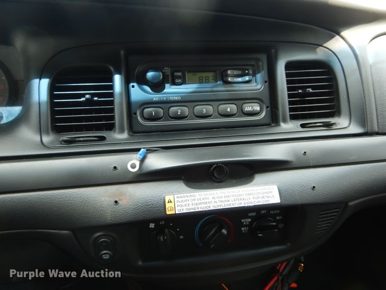 image for item DE8520 2006 Ford Crown Victoria Police Interceptor
