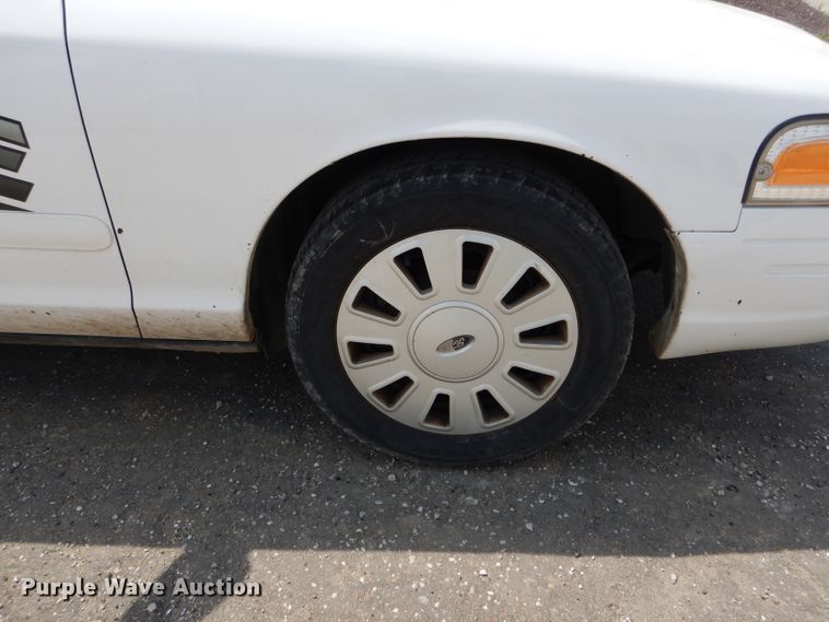 image for item DE8520 2006 Ford Crown Victoria Police Interceptor