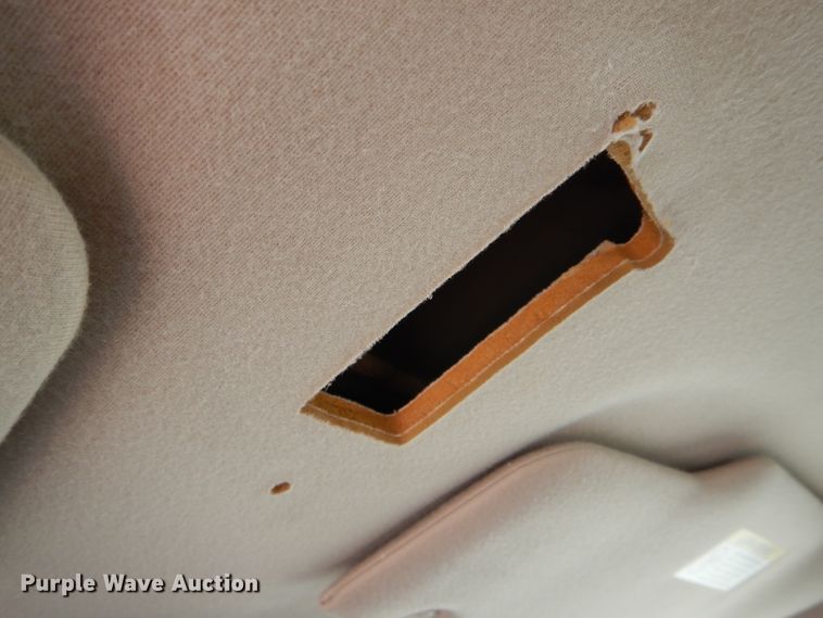 image for item DE8521 2004 Ford Crown Victoria Police Interceptor