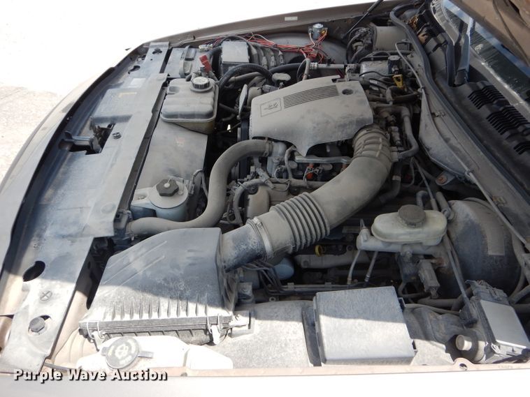 image for item DE8521 2004 Ford Crown Victoria Police Interceptor