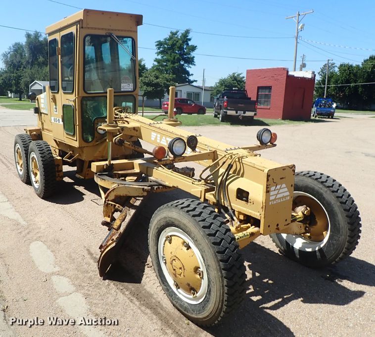 image for item DE9018 Fiat-Allis 65B rigid frame motor grader