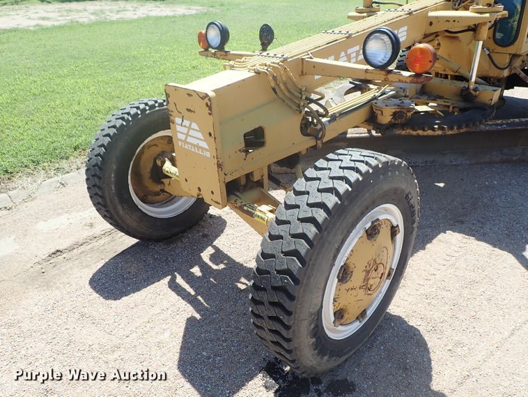 image for item DE9018 Fiat-Allis 65B rigid frame motor grader