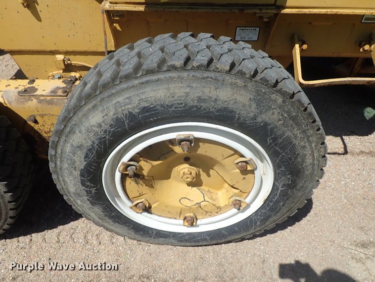 image for item DE9018 Fiat-Allis 65B rigid frame motor grader