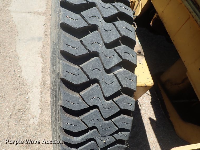 image for item DE9018 Fiat-Allis 65B rigid frame motor grader