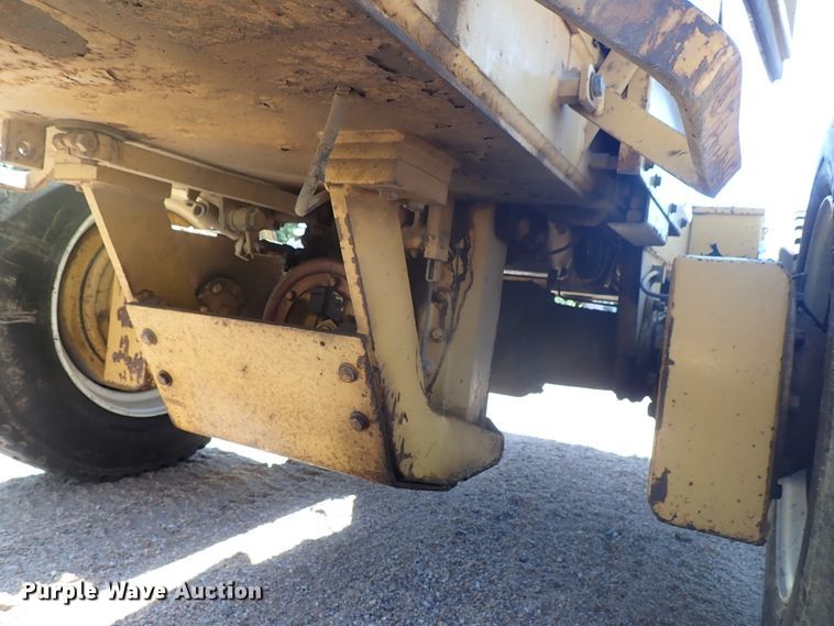 image for item DE9018 Fiat-Allis 65B rigid frame motor grader