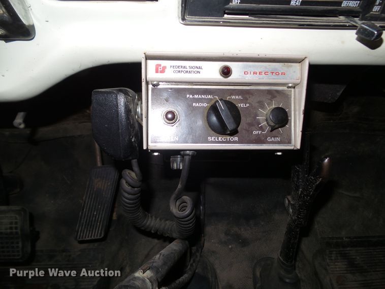 image for item DF0784 1976 Ford F750 fire truck