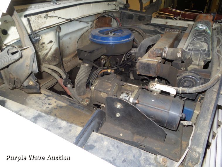 image for item DF0784 1976 Ford F750 fire truck