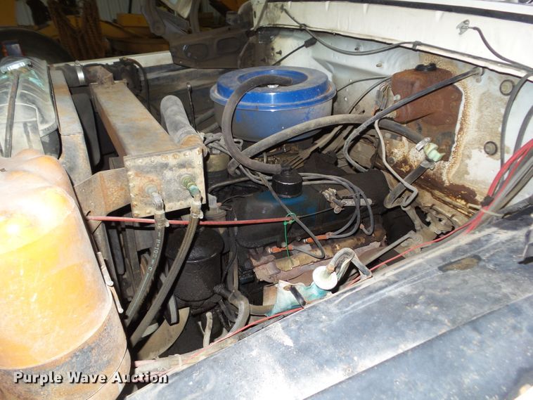 image for item DF0784 1976 Ford F750 fire truck