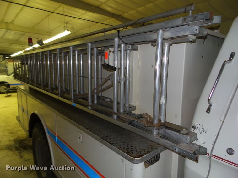 image for item DF0784 1976 Ford F750 fire truck