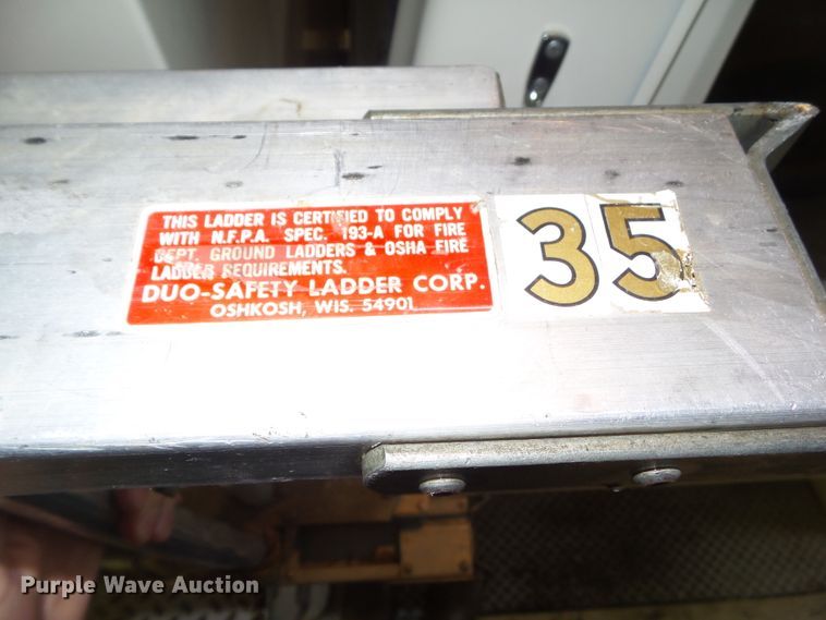 image for item DF0784 1976 Ford F750 fire truck