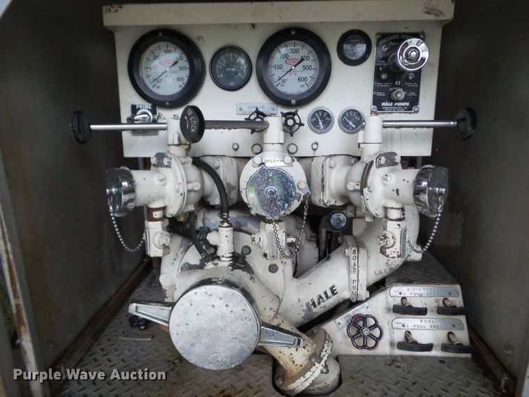 image for item DF0784 1976 Ford F750 fire truck