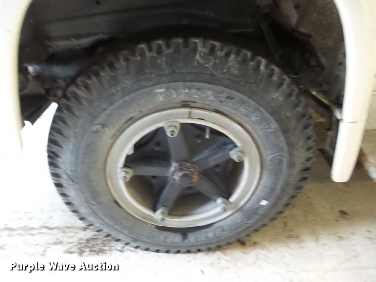 image for item DF0784 1976 Ford F750 fire truck