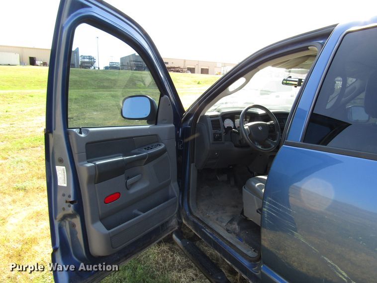 image for item DF4468 2006 Dodge Ram 1500 Quad Cab pickup truck