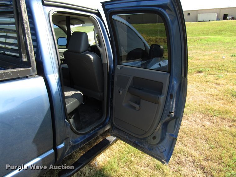 image for item DF4468 2006 Dodge Ram 1500 Quad Cab pickup truck