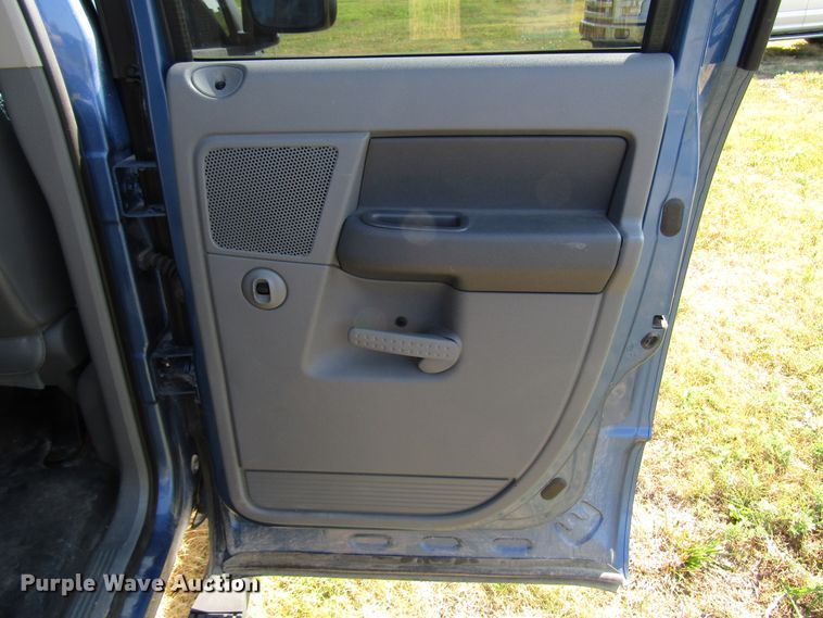 image for item DF4468 2006 Dodge Ram 1500 Quad Cab pickup truck