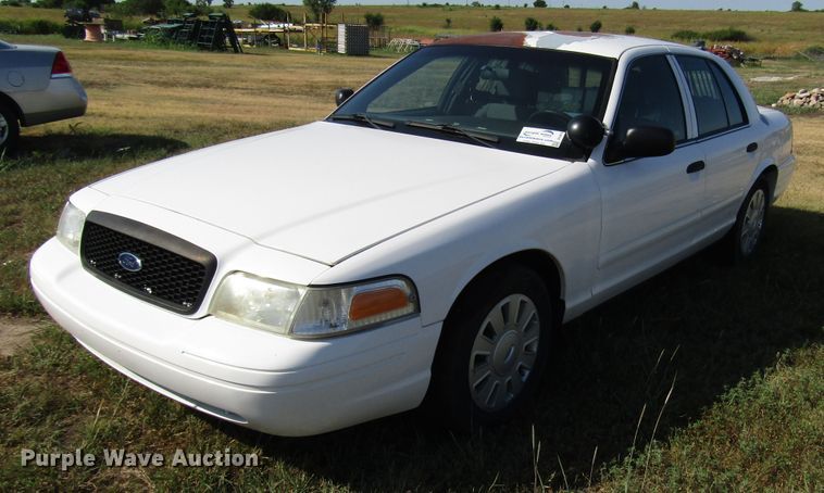 image for item DF4473 2008 Ford Crown Victoria Police Interceptor