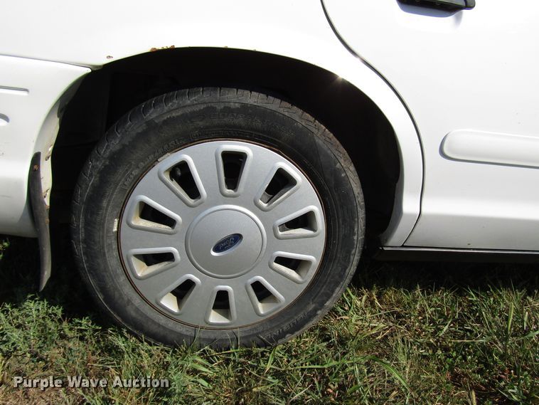 image for item DF4473 2008 Ford Crown Victoria Police Interceptor