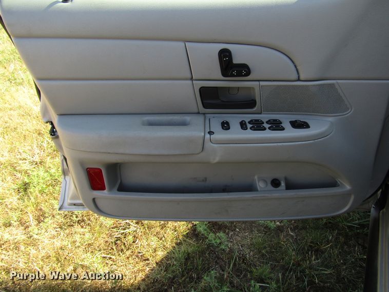 image for item DF4477 2004 Ford Crown Victoria Police Interceptor