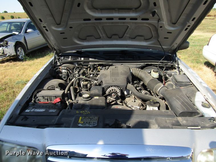 image for item DF4477 2004 Ford Crown Victoria Police Interceptor