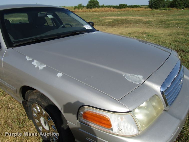 image for item DF4477 2004 Ford Crown Victoria Police Interceptor