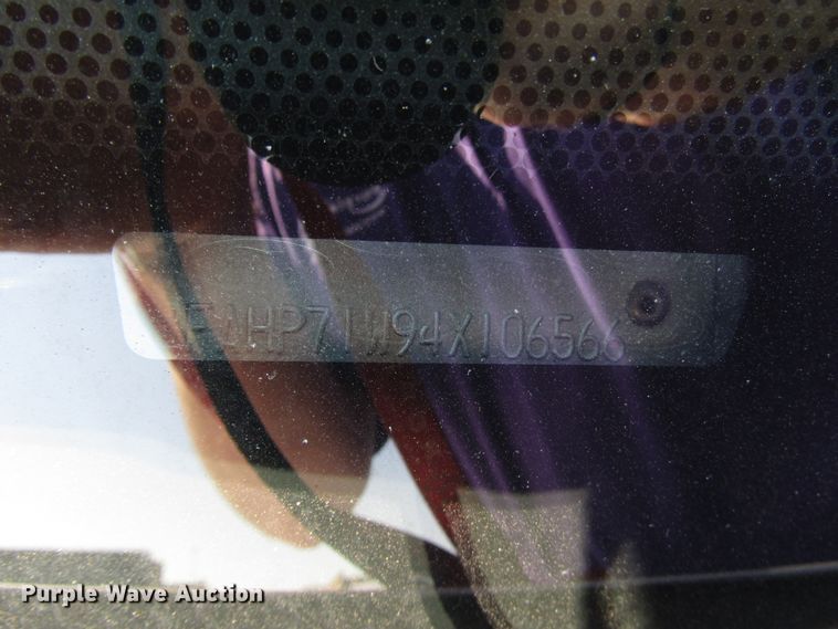 image for item DF4477 2004 Ford Crown Victoria Police Interceptor