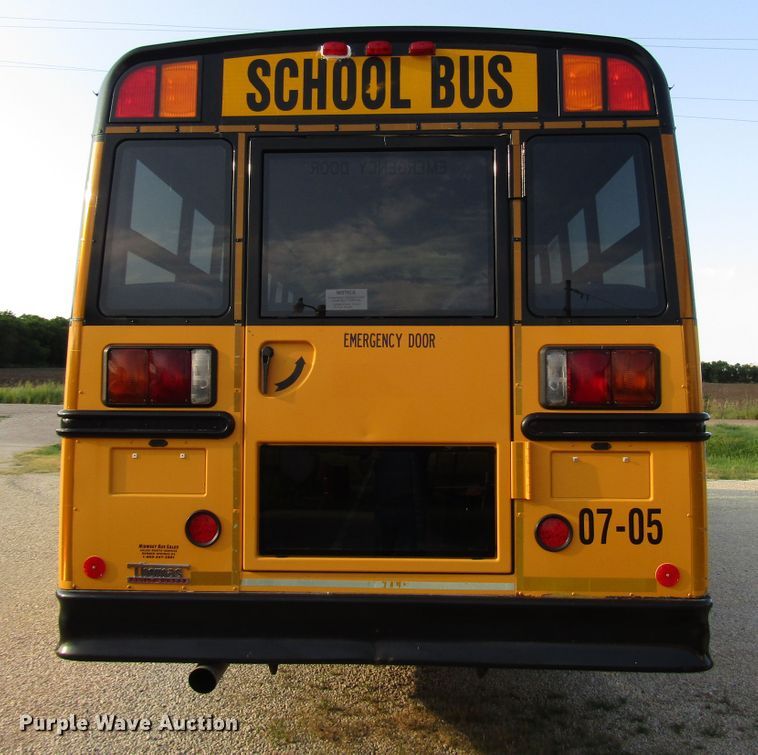 image for item DG1352 2007 Freightliner B2 Thomas school bus