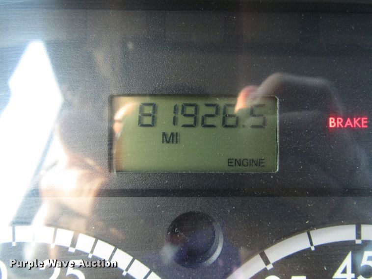 image for item DG1352 2007 Freightliner B2 Thomas school bus