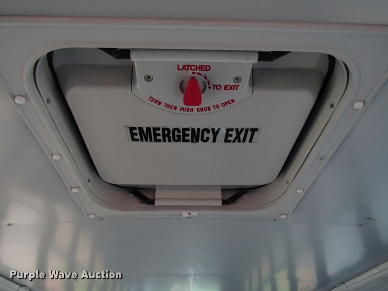 image for item DG1352 2007 Freightliner B2 Thomas school bus