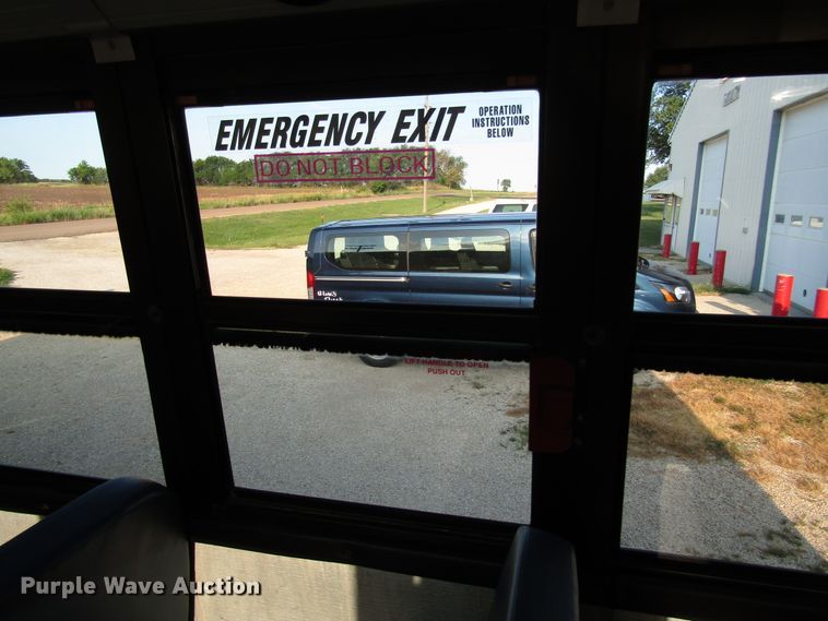 image for item DG1352 2007 Freightliner B2 Thomas school bus