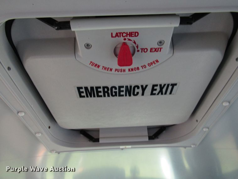 image for item DG1352 2007 Freightliner B2 Thomas school bus