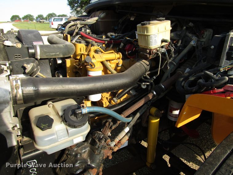 image for item DG1352 2007 Freightliner B2 Thomas school bus