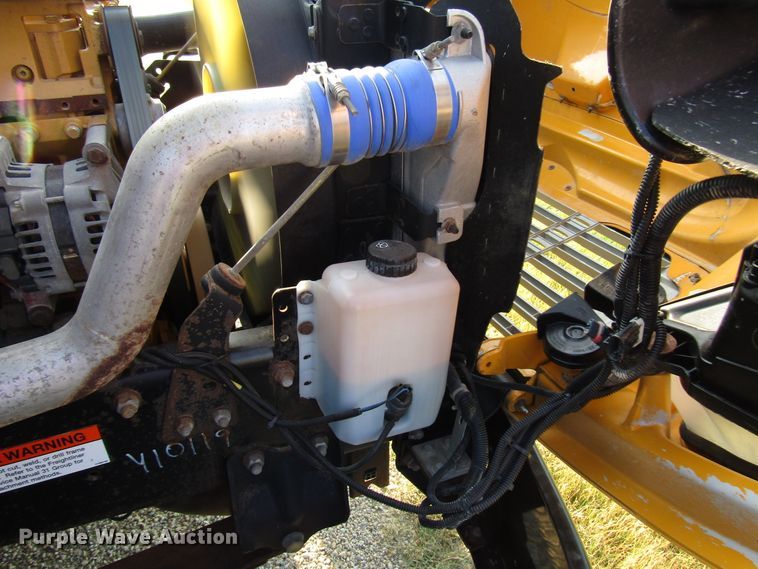 image for item DG1352 2007 Freightliner B2 Thomas school bus