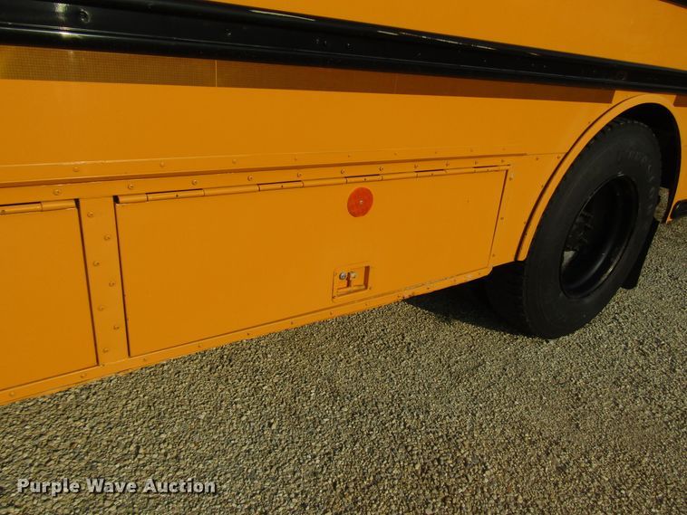 image for item DG1352 2007 Freightliner B2 Thomas school bus