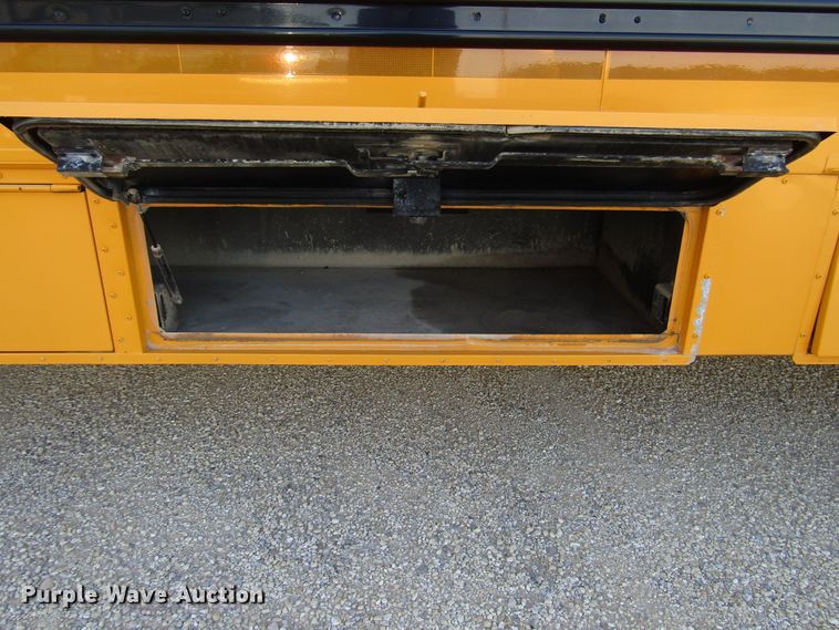 image for item DG1352 2007 Freightliner B2 Thomas school bus