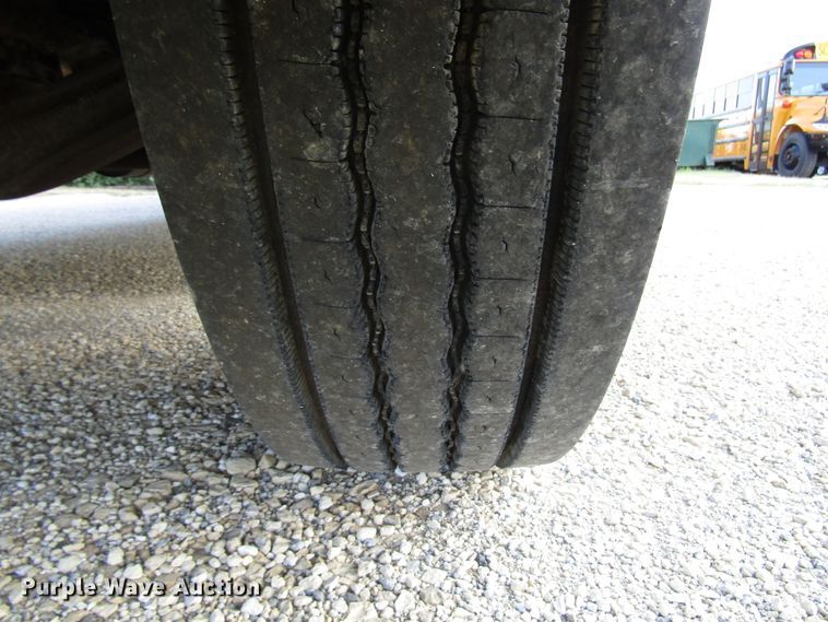 image for item DG1352 2007 Freightliner B2 Thomas school bus