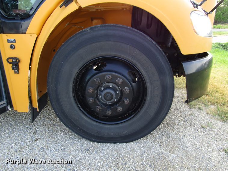 image for item DG1352 2007 Freightliner B2 Thomas school bus