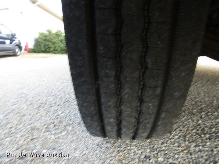 image for item DG1352 2007 Freightliner B2 Thomas school bus