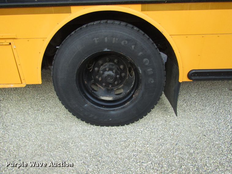 image for item DG1352 2007 Freightliner B2 Thomas school bus