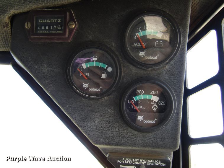 image for item DG1353 1998 Bobcat 863 skid steer