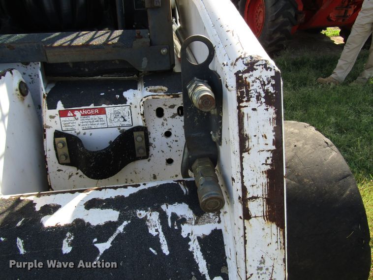 image for item DG1353 1998 Bobcat 863 skid steer