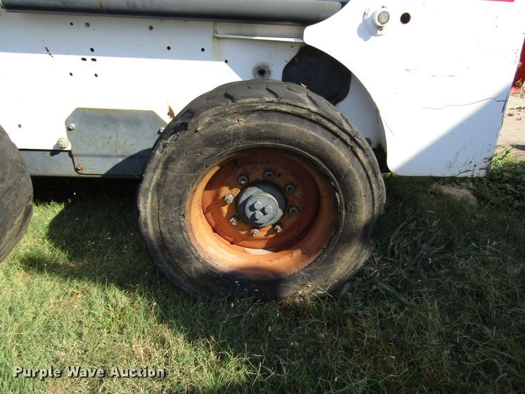 image for item DG1353 1998 Bobcat 863 skid steer