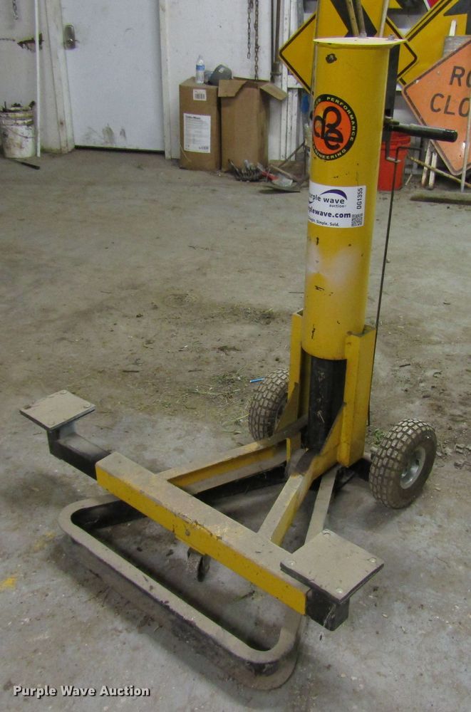 image for item DG1355 APE bumper jack