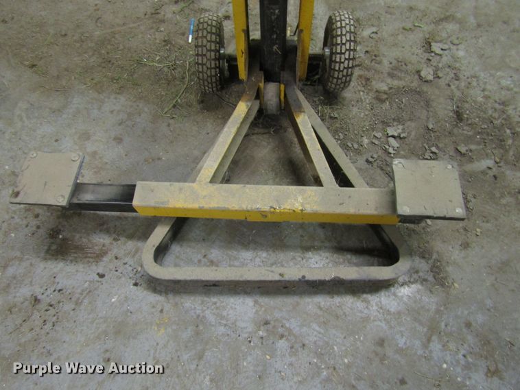 image for item DG1355 APE bumper jack