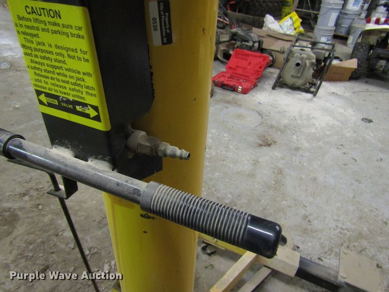 image for item DG1355 APE bumper jack