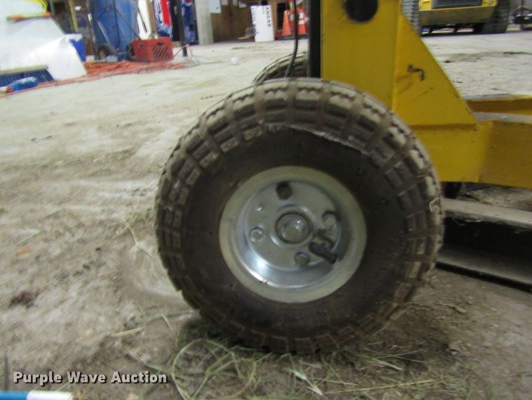 image for item DG1355 APE bumper jack