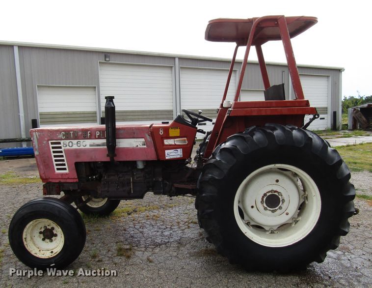 image for item DG1356 1989 Hesston 80-66 tractor