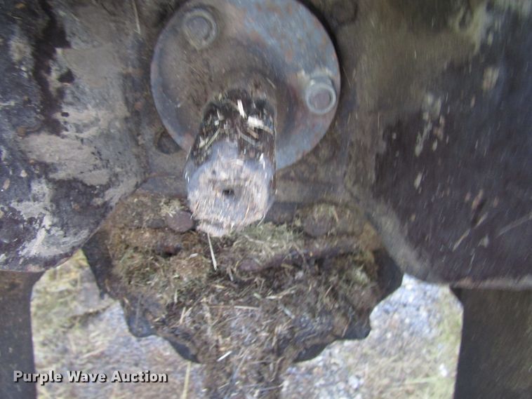 image for item DG1356 1989 Hesston 80-66 tractor