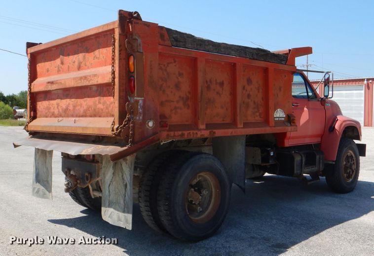 image for item DG4864 1995 Ford F80 dump truck