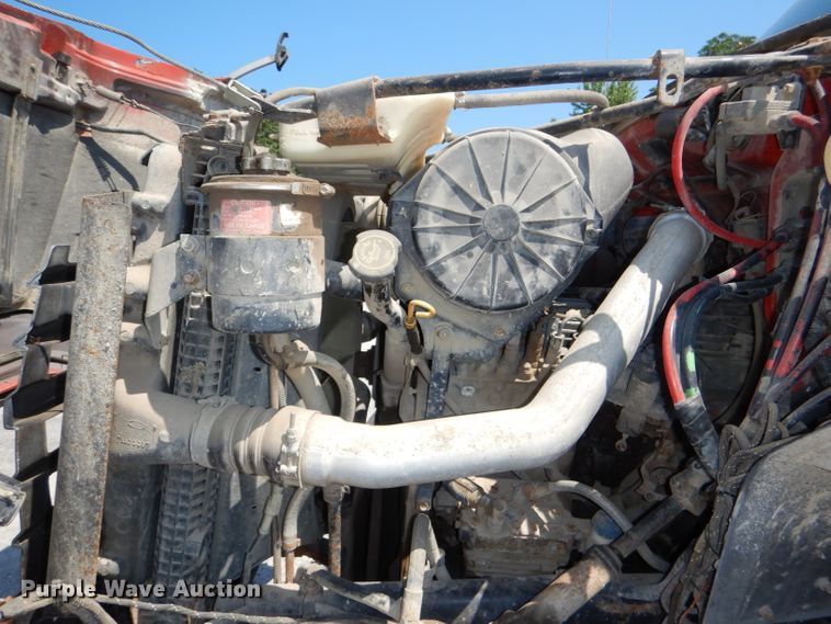 image for item DG4864 1995 Ford F80 dump truck