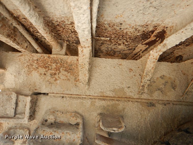 image for item DG4864 1995 Ford F80 dump truck